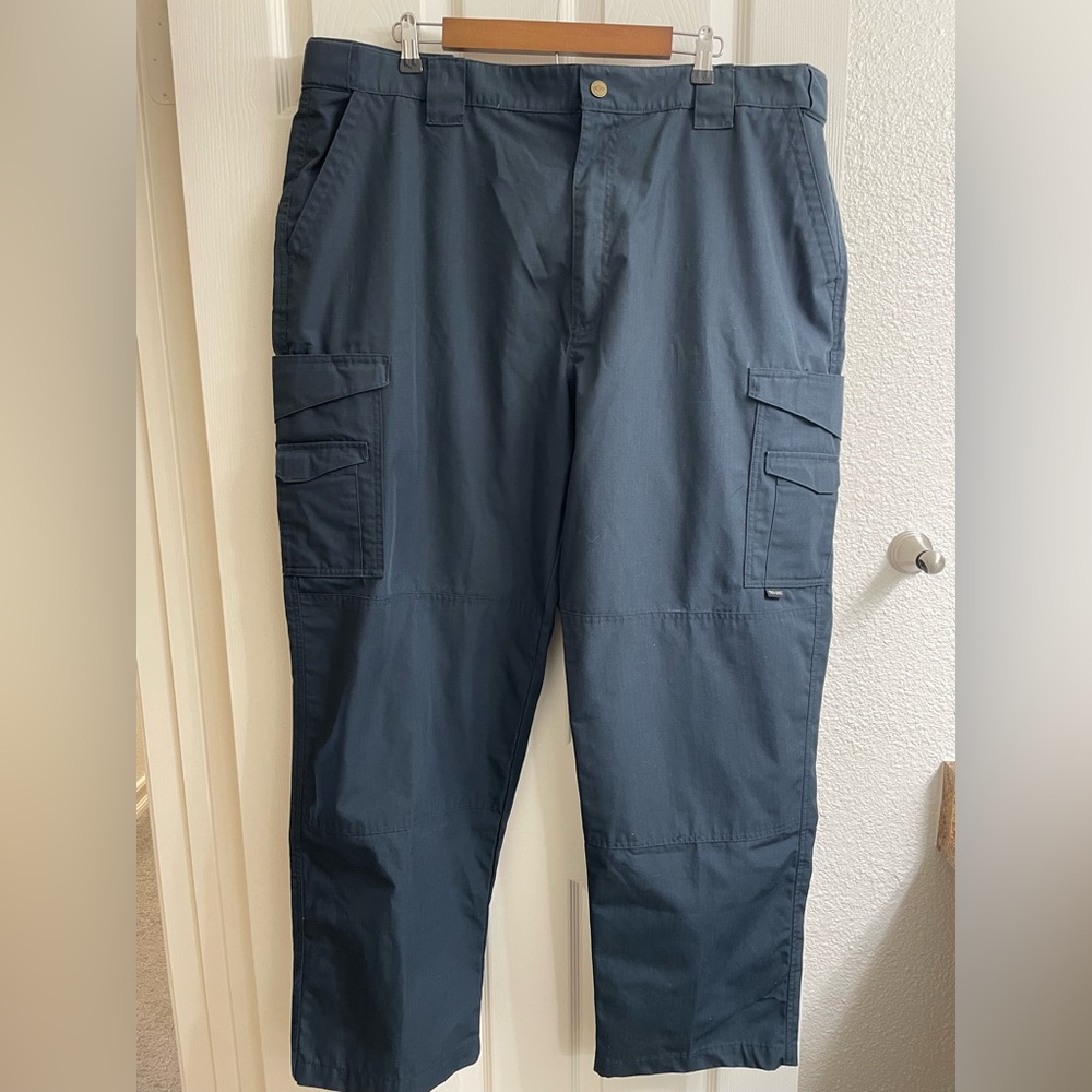 Men’s size 44x32 TRU-spec, cargo, work cargo Tactical pants LAPD Blue